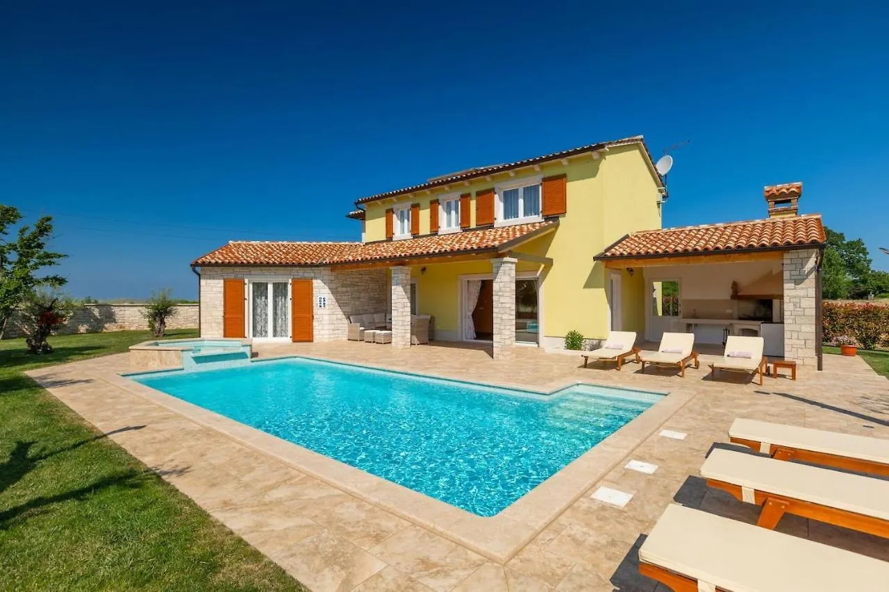 Activity Villa Gardenia With Pool In Tinjan Srbinjak