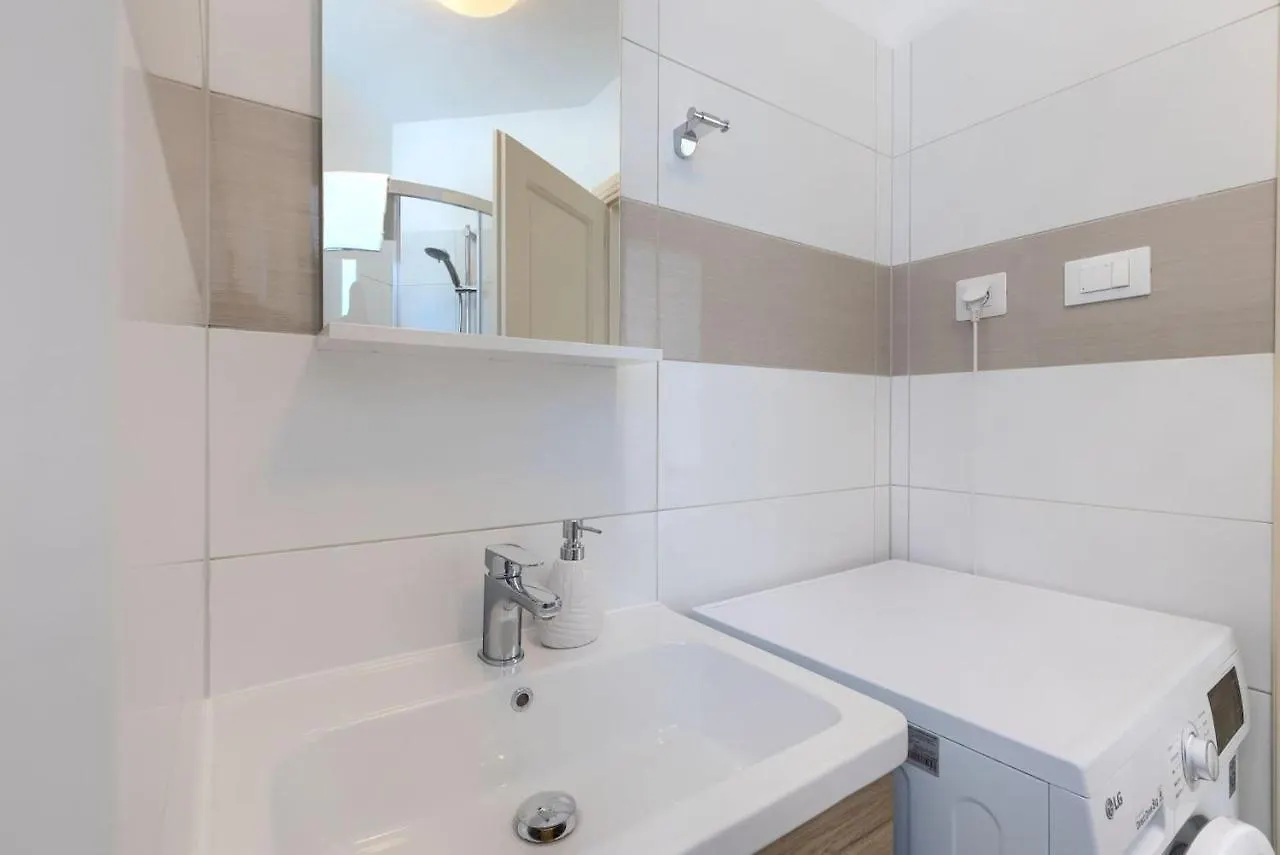 Activity Villa Gardenia With Pool In Tinjan Srbinjak Croatia
